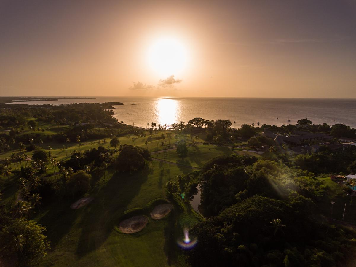 Mount Irvine Bay Resort Black Rock 外观 照片