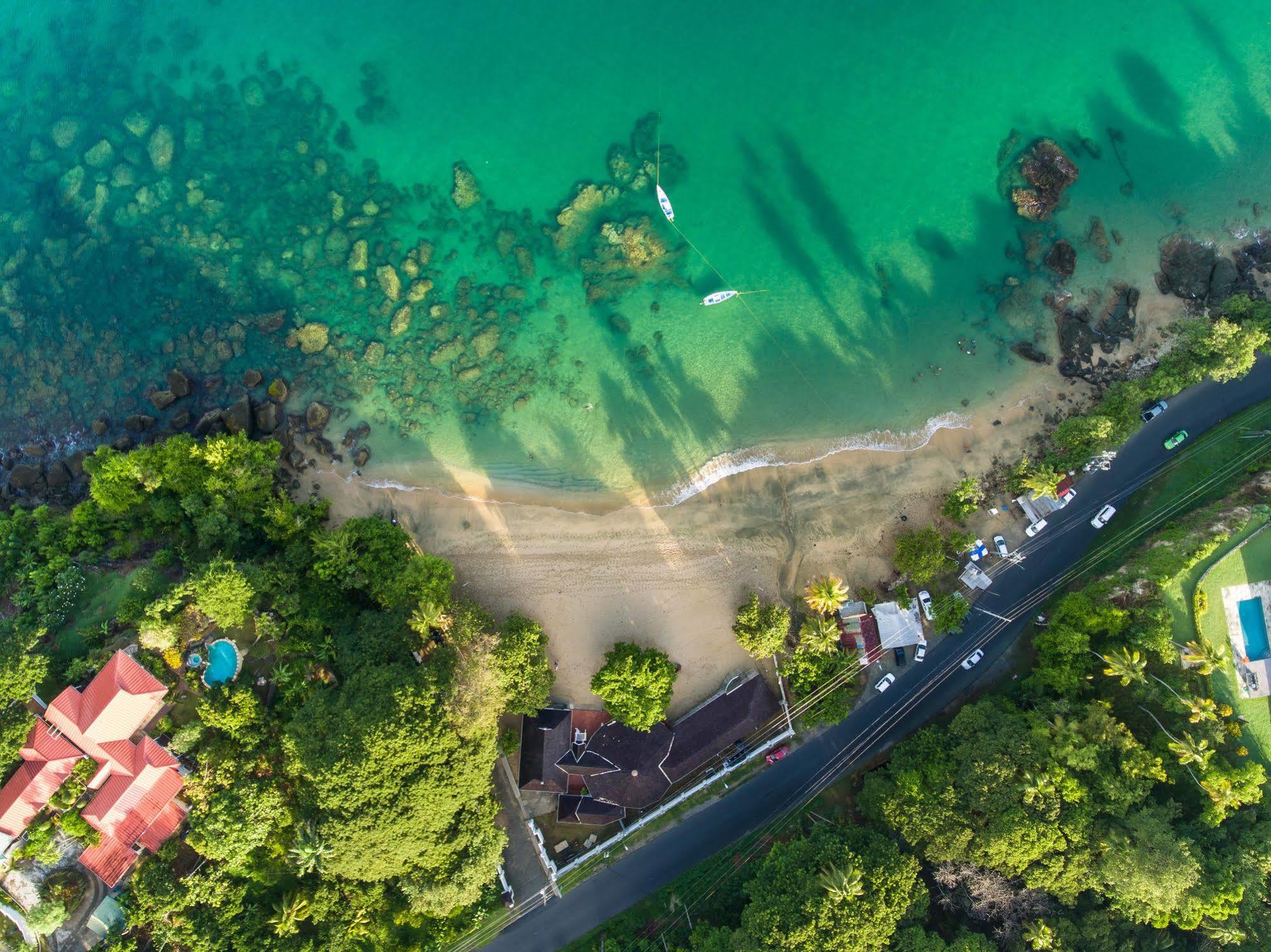 Mount Irvine Bay Resort Black Rock 外观 照片